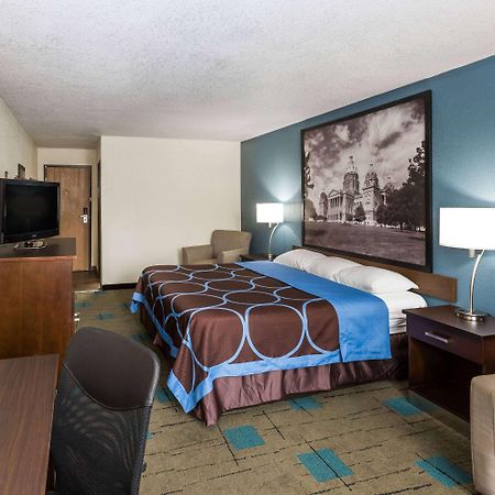Super 8 By Wyndham Urbandale/Des Moines Area Motel Ngoại thất bức ảnh