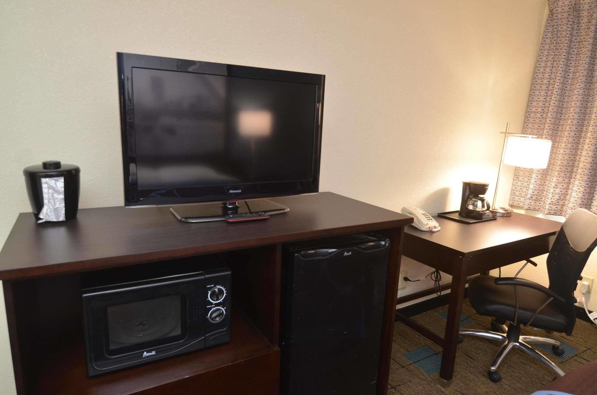 Super 8 By Wyndham Urbandale/Des Moines Area Motel Ngoại thất bức ảnh