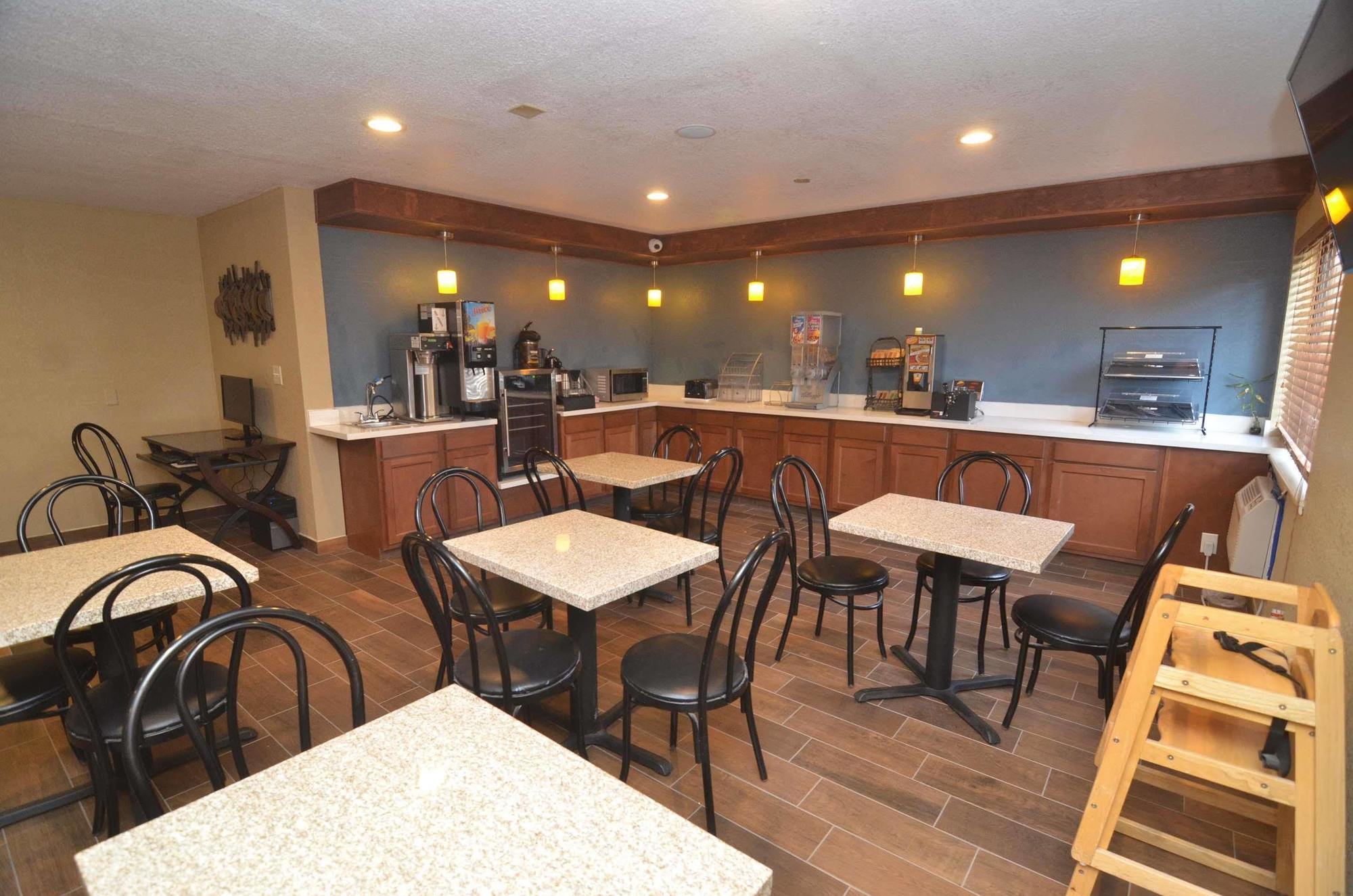 Super 8 By Wyndham Urbandale/Des Moines Area Motel Ngoại thất bức ảnh